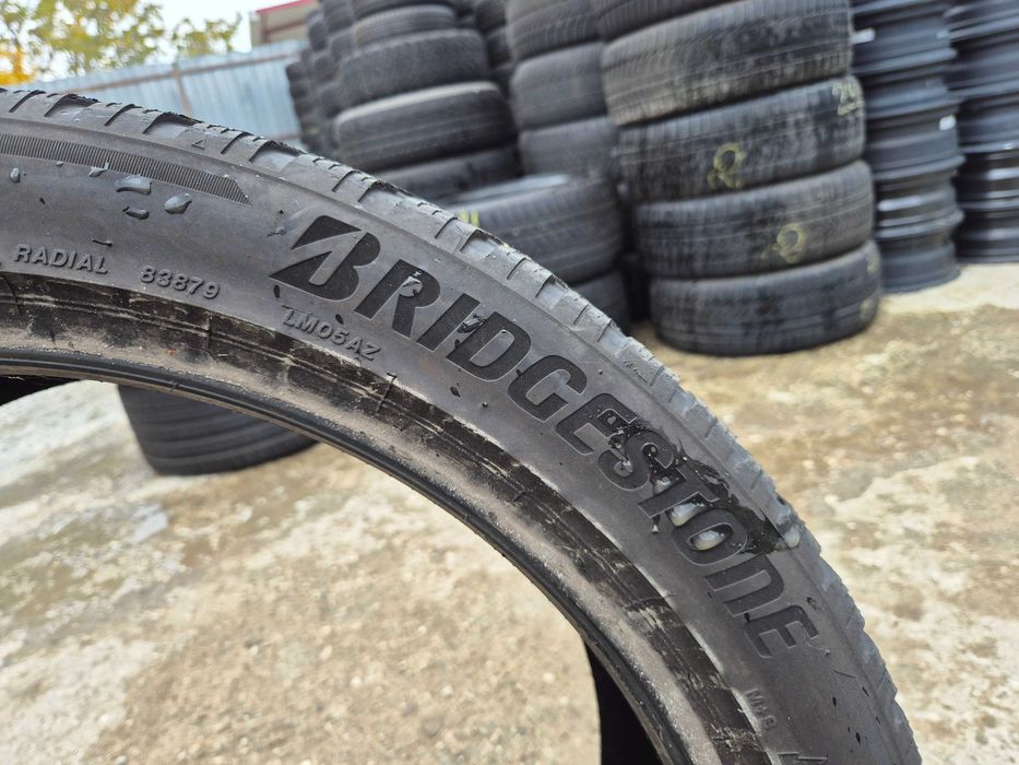 2 Anvelope de IARNA - 285/40/22 BRIDGESTONE Stare Foarte buna DOT 2022