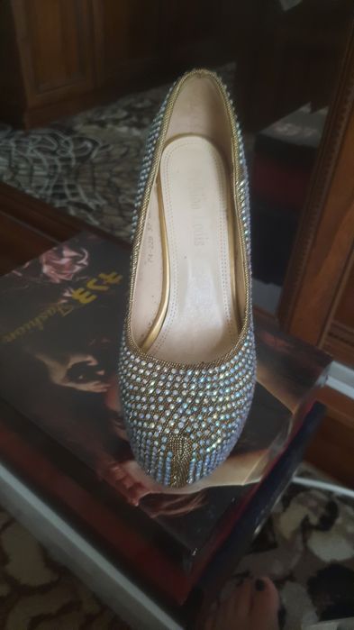 Ladies fashion tufli