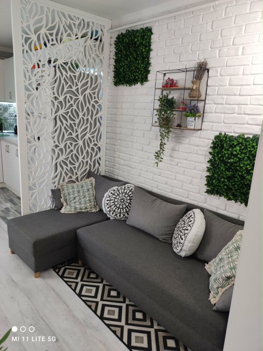 Apartament- renovat complet