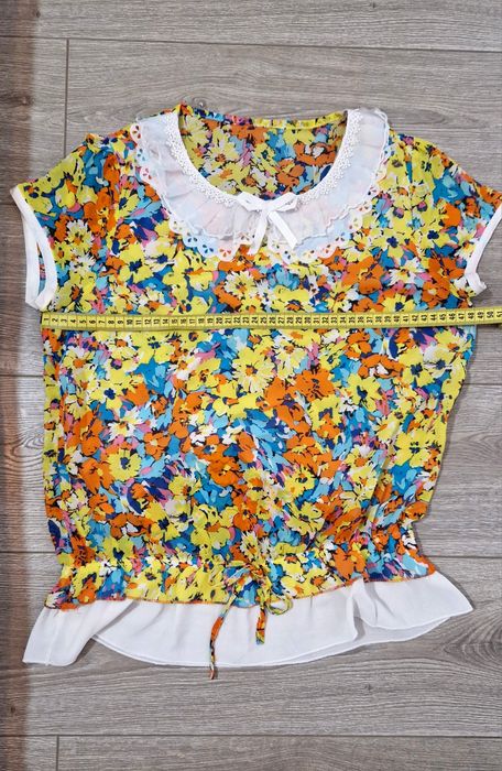 Camasa multicolora cu broderie