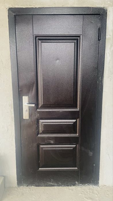 Продам входной дверь