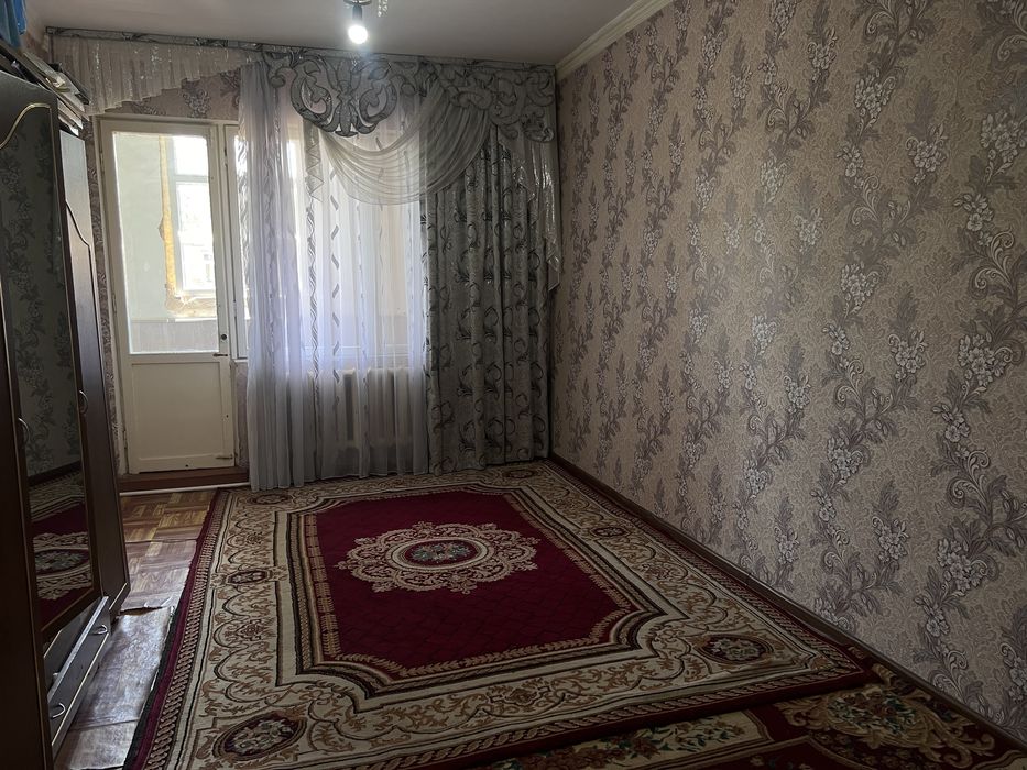 Ikki honali uy maktab orqada karzinka yaqin  bogcha bor