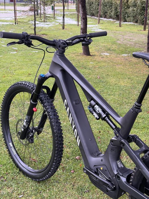 2024 Ebike Canyon Spectral:ON CF9 900Wh AXS CARBON 0 Цикъла!