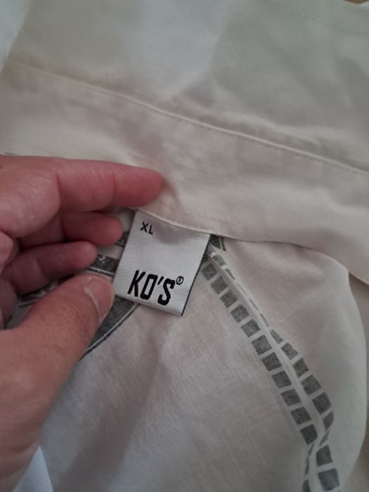 Мъжки официални дрехи XL  - 15€. общо