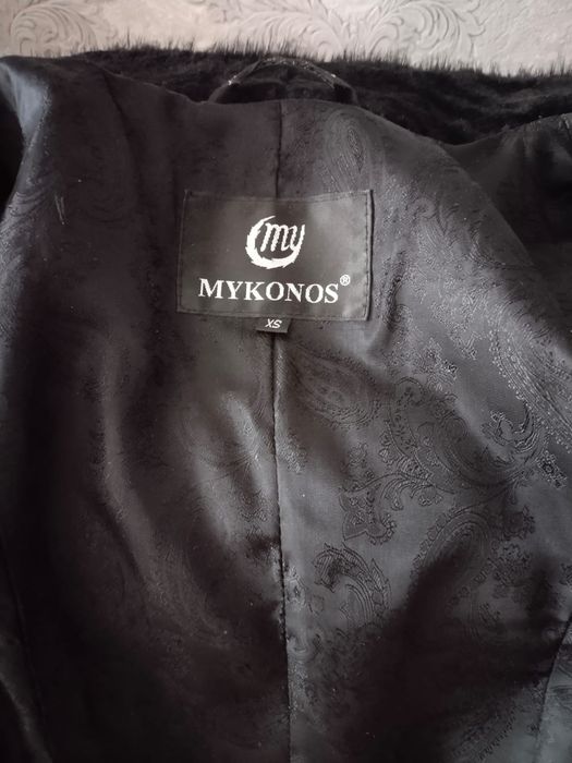 Продам шубу мутон воротник норка