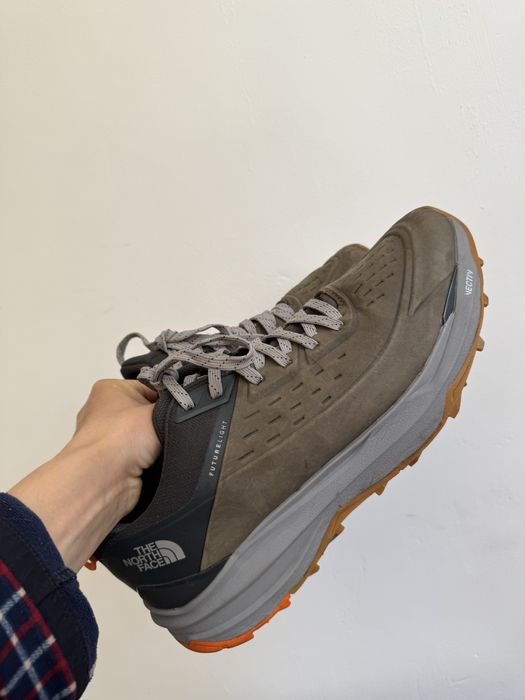 The north face кроссовки