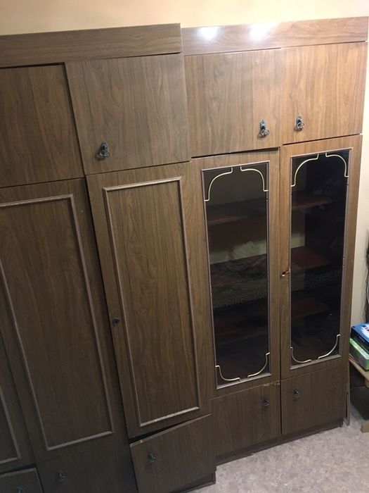 Продам шкаф с полками, для одежды