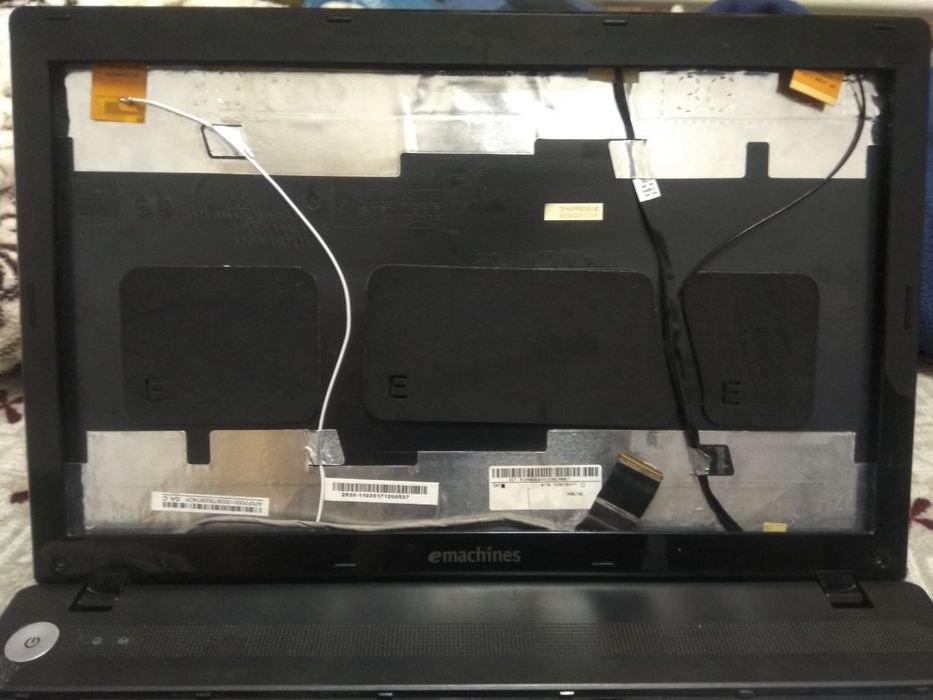 Ноутбук emachines e644