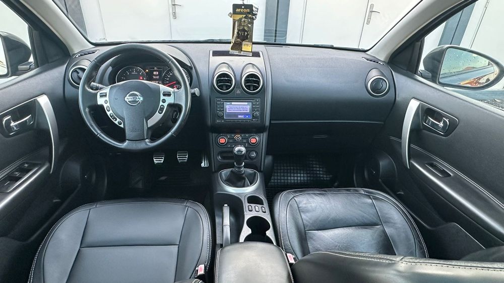 Nissan Qashqai 2.0 diesel Tekna edition n-tec full option