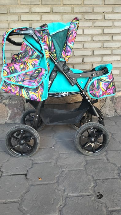 Детская зимняя коляска .