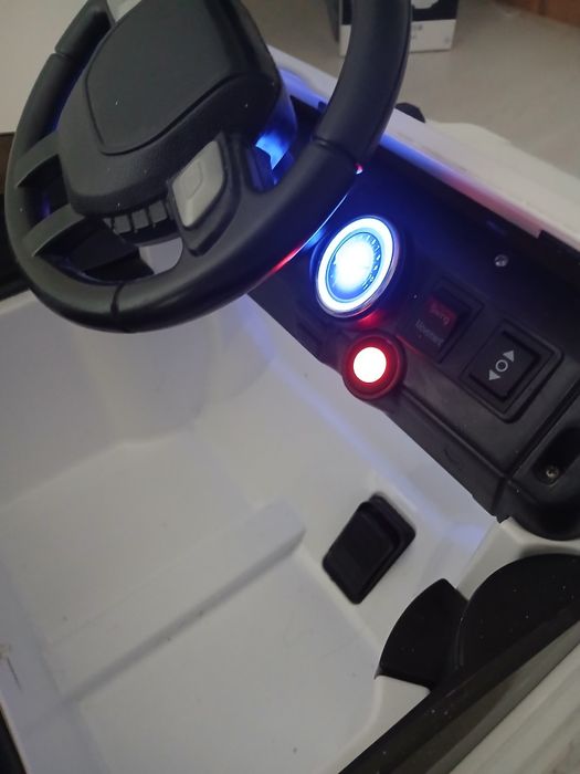 Машина с пультом