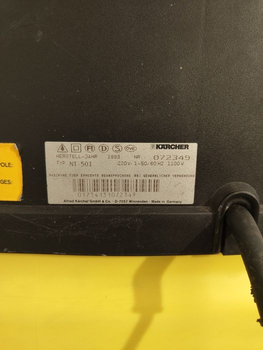 Aspirator profesional Karcher NT501