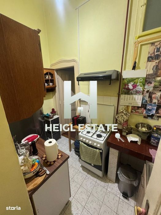 Apartament cu 4 camere + boxa 45 mp vânzare in Piață Victoriei, Ultrac