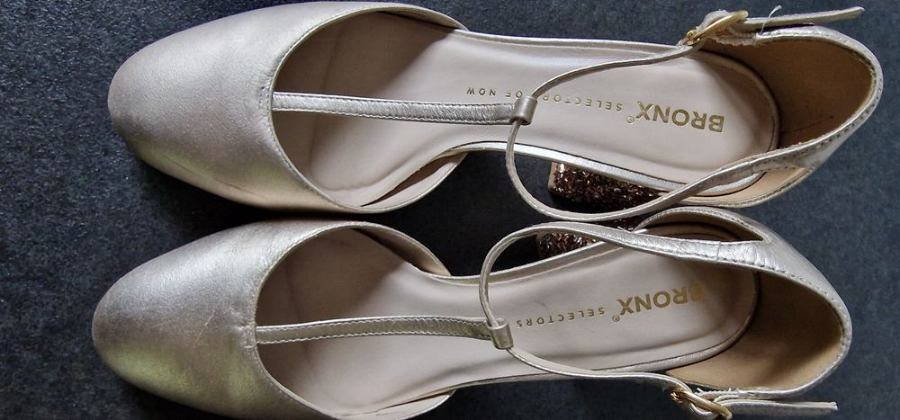 Дамски обувки BRONX