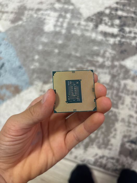 Продам процесор intel core i5 10400fe
