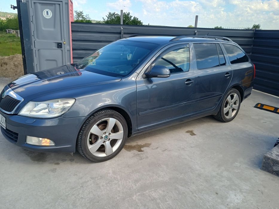 Vând Skoda Octavia