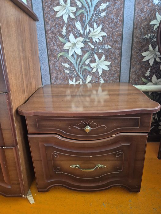 Продам спальный  гарнитур