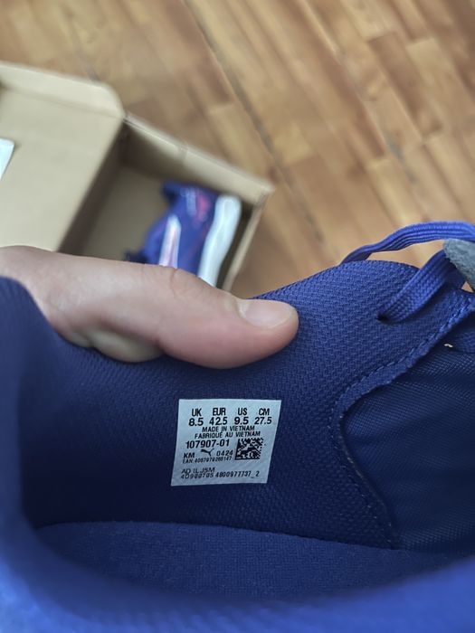 Adidasi Puma fotbal sala 42.5