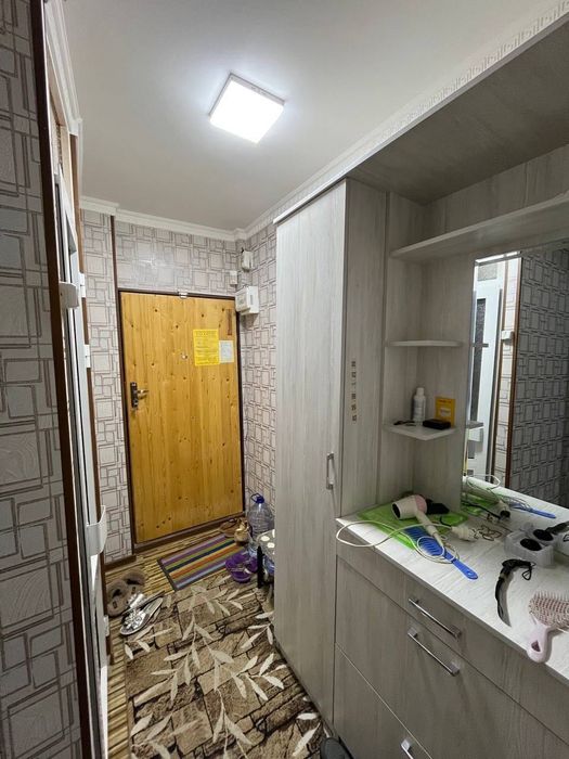 Продам 2 ком переделанную в 3 ком на дороге