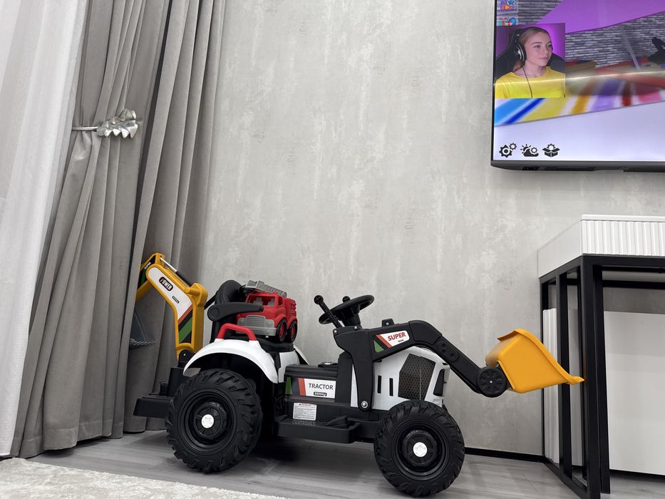 Продам машину для ребенка