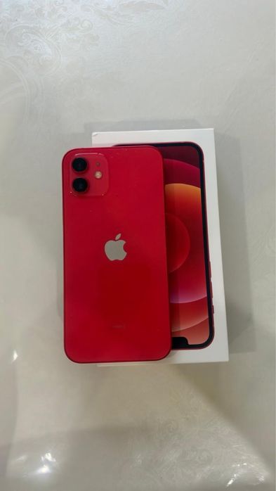 iPhone 12 64GB Red