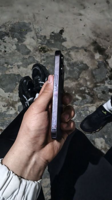 Продам Айфон 14 про