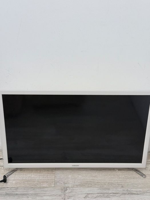 Vând tv Samsung 80