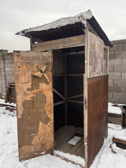 Туалет уличный бесплатно