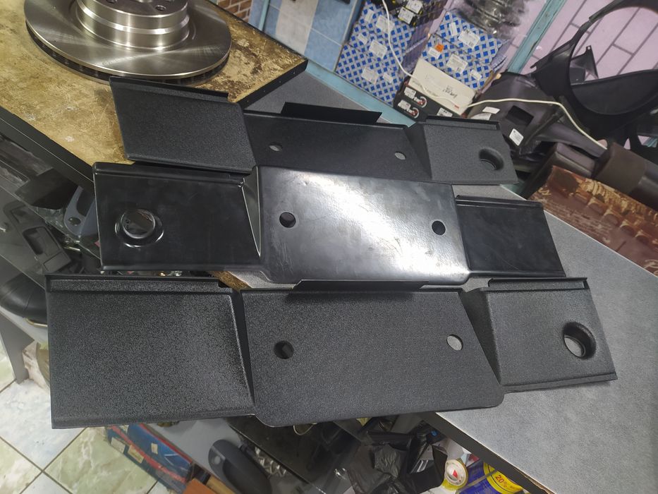 Бленда BMW E34 под Квадрат