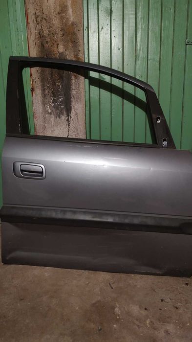 Предна дясна врата за Опел Зафира А
