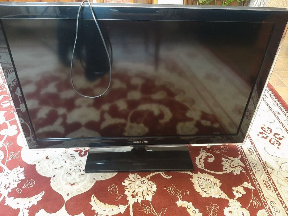Продам телевизор Samsung