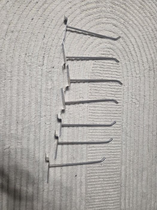 Крючок для экономпанели