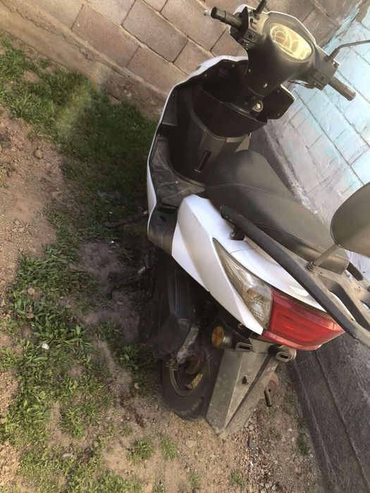 Продам м8 в хорошем состоянии