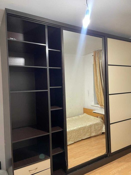 Продам шкаф большой