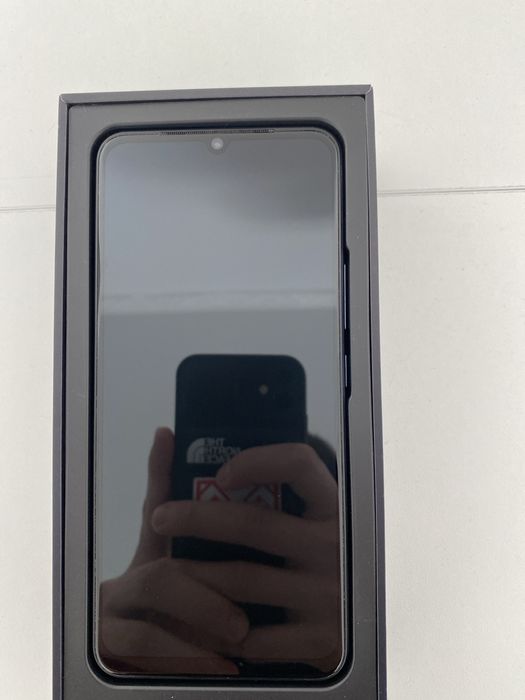 Телефон Vivo v23e