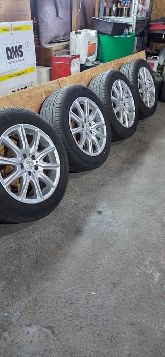 Ford Kuga джанти със гуми 235/55/17  8J×17  ET45  5×108  цо70-63 + снзори