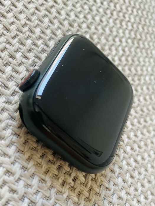 2x Apple Watch Seria 7 Nike+7/ 41 mm / GPS + Cellular / Green + Accesorii