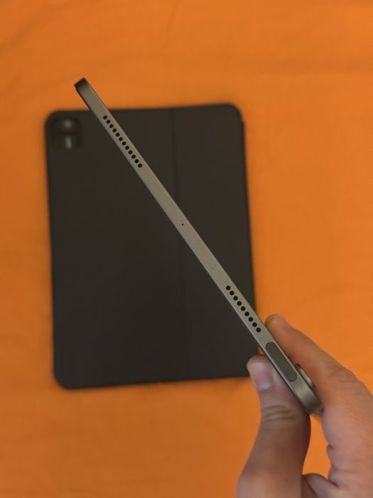 iPad  Air 4th gen 2020 64GB + tastatura
