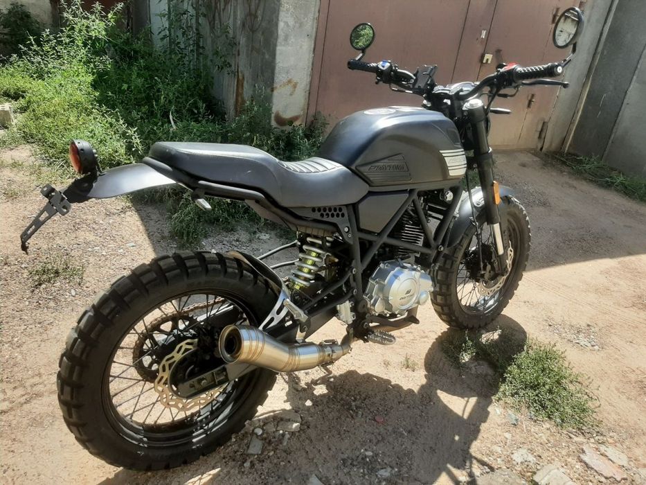 Daytona Scrambler 250