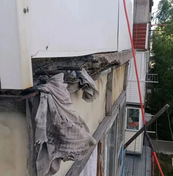 Обшивка балкона под ключ