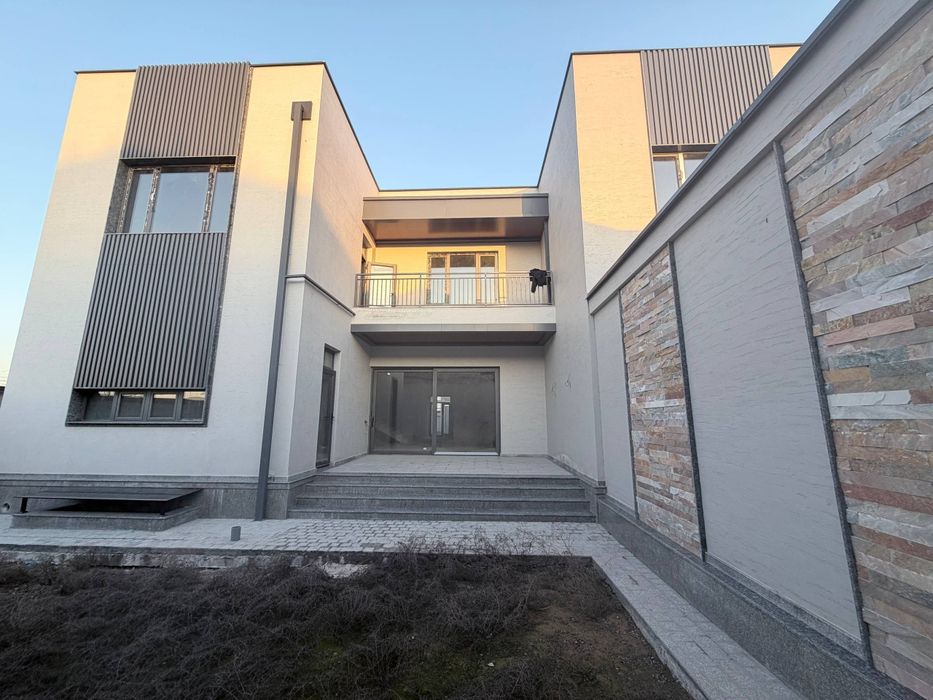 Продается коттедж. Лиманарий. Кибрай. 3 км. от ЭКО Базара