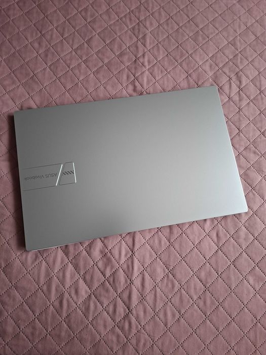 Laptop ASUS Vivobook 15 X1504MA - NOU  | Intel Core 7 350, 16GB DDR5, 512GB SSD, Garanție