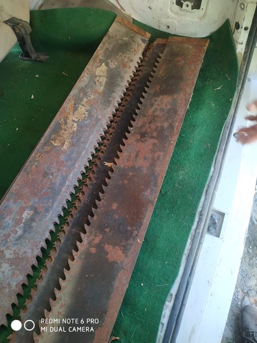 Топоры Пилы Тиски инструменты