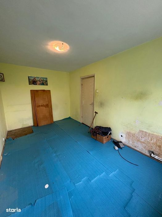 2 cam sd 52 mp suprafata totala zona decebal cantemir 70.000 eur