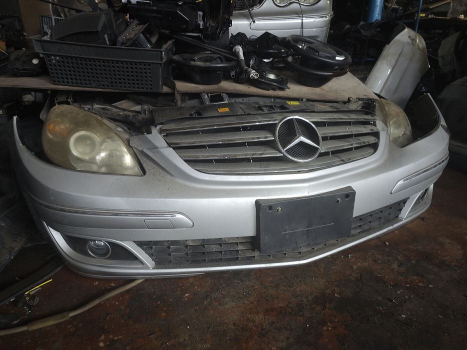 На Мерседес текло дверь молдинг замок