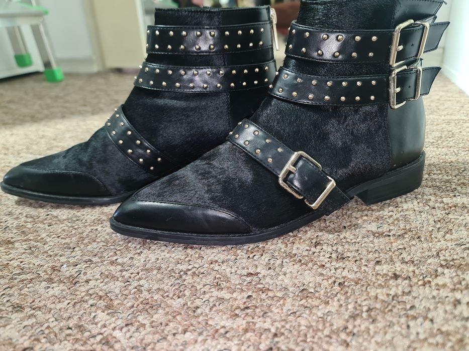 Botine de  piele Stradivarius