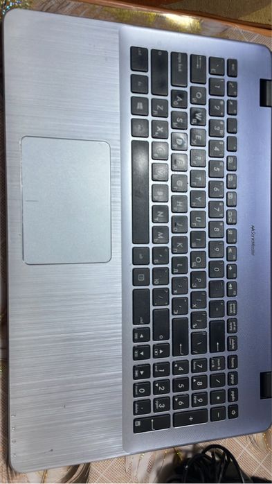 Ноутбук Asus 315гб