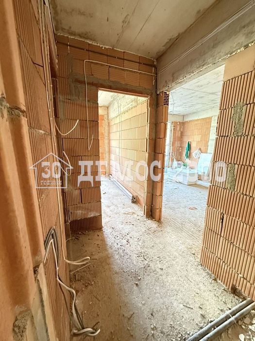 Продава се Двустаен апартамент в Варна, Виница - 54 кв.м за 1288 €/кв.м - Снимка #3