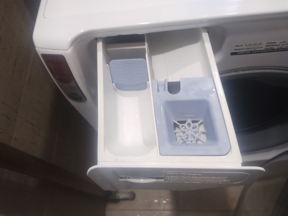 На части ! Всичко по 10 лева !Пералня със сушилня Hotpoint Ariston