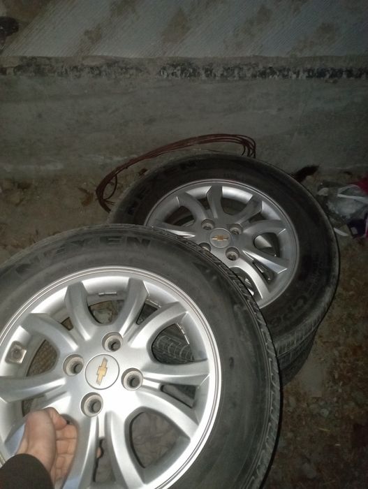 Holati tiniq sipark avtomat saka deska